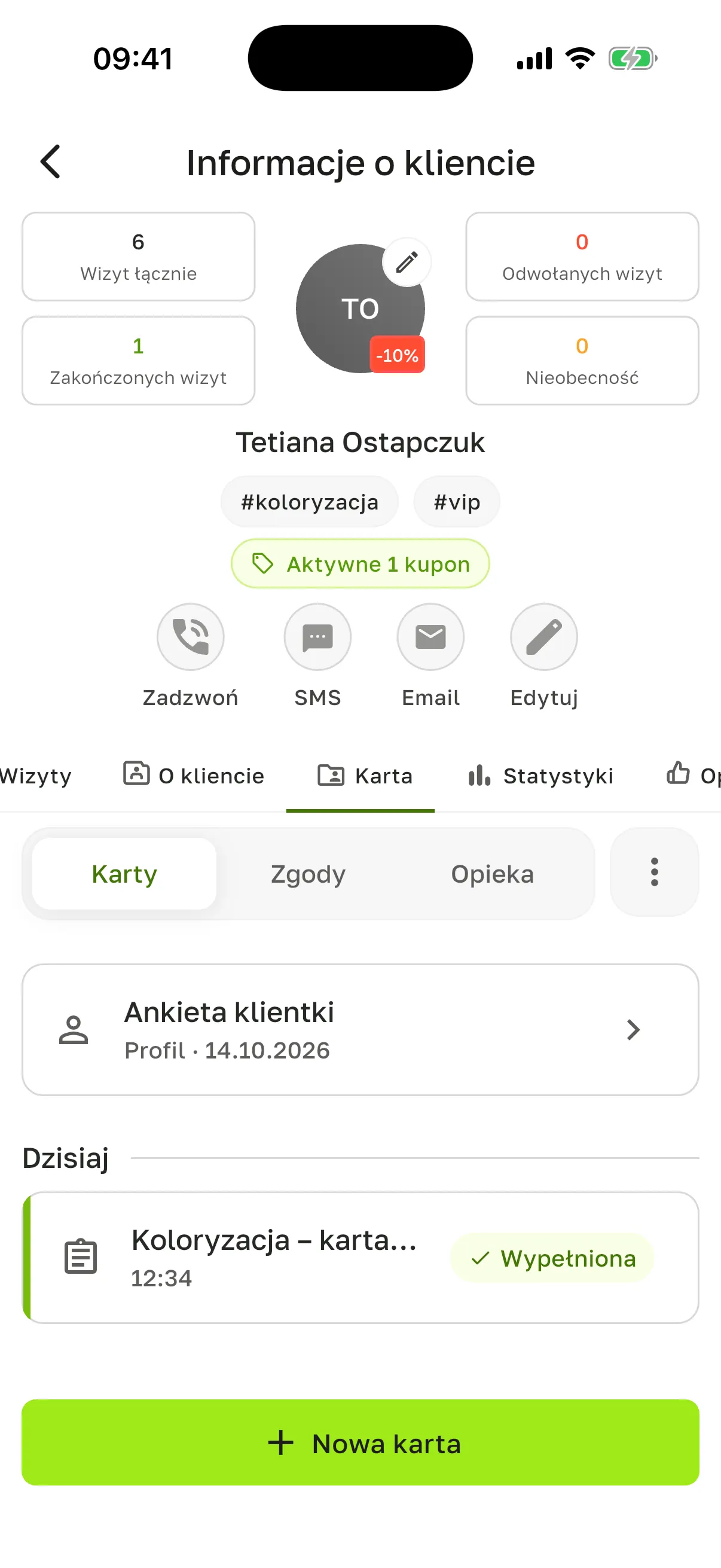 Sekcja „Karty”: ankieta „Ankieta klientki” (Profil), karta zabiegu ze statusem „Wypełniona” i przycisk „Nowa karta”