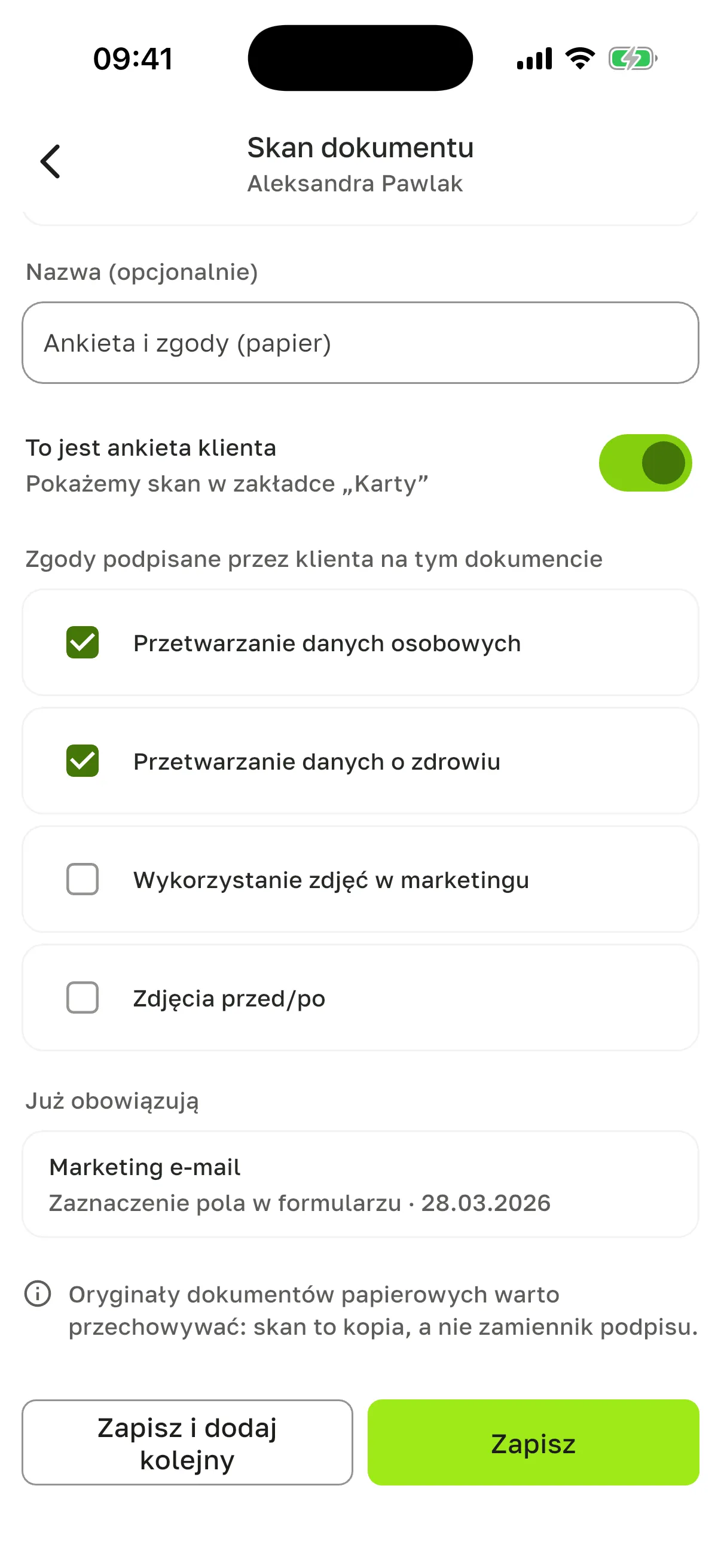 Zgody na ekranie „Skan dokumentu”: zaznaczone „Przetwarzanie danych osobowych” i „Przetwarzanie danych o zdrowiu”, niezaznaczone „Wykorzystanie zdjęć w marketingu” i „Zdjęcia przed/po”, niżej „Już obowiązują” – „Marketing e-mail”