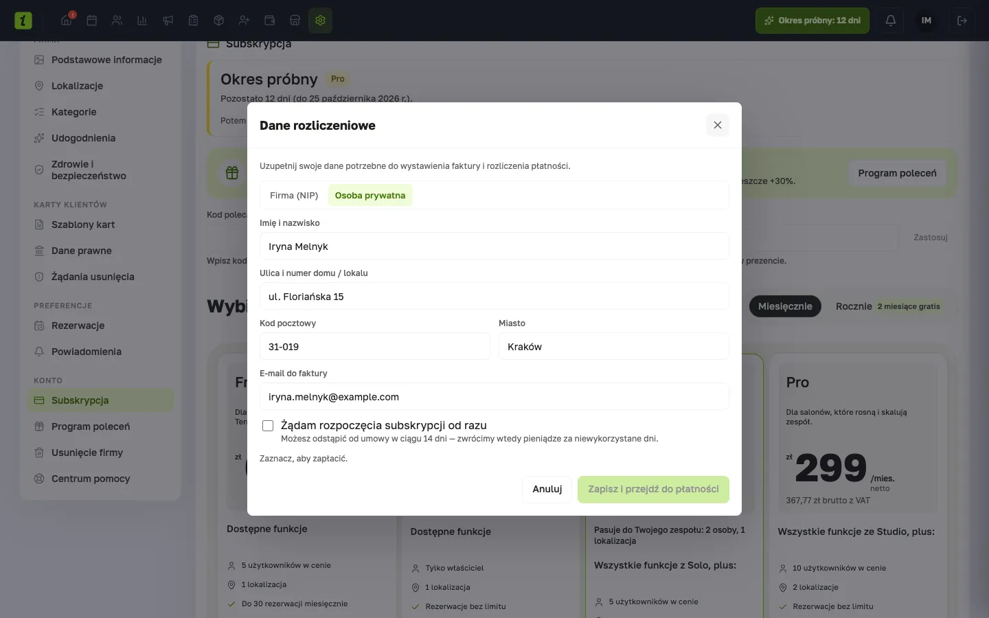 Formularz „Dane rozliczeniowe” w panelu w przeglądarce: wybrano „Osoba prywatna”, uzupełnione „Imię i nazwisko” (Iryna Melnyk), ulica, kod pocztowy 31-019, miasto Kraków i „E-mail do faktury”; pole „Żądam rozpoczęcia subskrypcji od razu” nie jest zaznaczone, pod nim „Zaznacz, aby zapłacić.”, przycisk „Zapisz i przejdź do płatności” jest nieaktywny